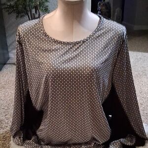 Elegant Black and White Patterned Women's Top